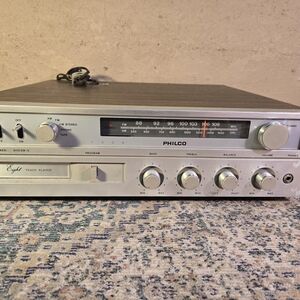 Vintage Philco Radio With  8 Track Player Model M2861 Wood Grain For Parts Only